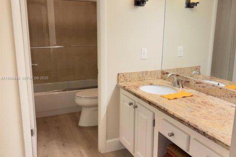 Copropriété à louer à Miami, Floride: 2 chambres, 113.53 m2 № 1989263 - photo 29
