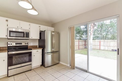 Casa en alquiler en Tampa, Florida, 3 dormitorios, 118.54 m2 № 1883694 - foto 8
