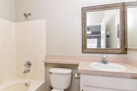 Casa en alquiler en Tampa, Florida, 3 dormitorios, 118.54 m2 № 1883694 - foto 14
