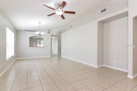 Casa en alquiler en Tampa, Florida, 3 dormitorios, 118.54 m2 № 1883694 - foto 6