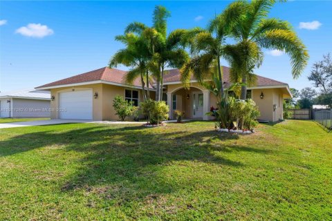 Casa en venta en Port St. Lucie, Florida, 3 dormitorios, 186.55 m2 № 1973998 - foto 4