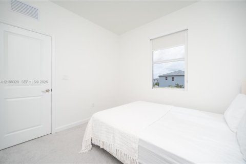 Touwnhouse à louer à Homestead, Floride: 3 chambres, 134.34 m2 № 2400564 - photo 9