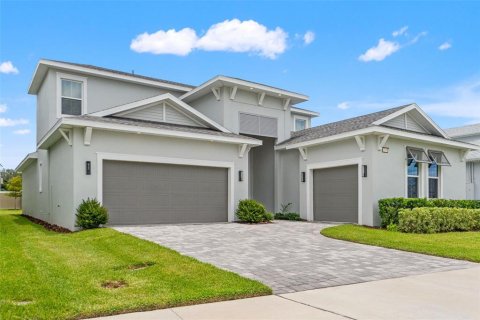 Casa en alquiler en Wesley Chapel, Florida, 4 dormitorios, 333.43 m2 № 1829235 - foto 1