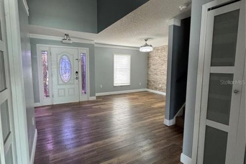 Villa ou maison à vendre à Kissimmee, Floride: 6 chambres, 259.48 m2 № 2213319 - photo 3