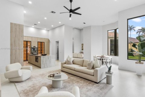 Купить виллу или дом в Дейви, Флорида 5 спален, 471.11м2, № 2042315 - фото 20