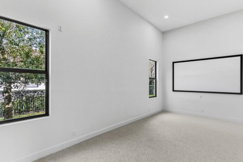 Купить виллу или дом в Дейви, Флорида 5 спален, 471.11м2, № 2042315 - фото 30