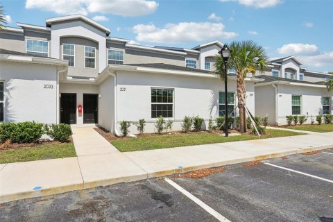 Condominio en venta en Kissimmee, Florida, 4 dormitorios, 143.81 m2 № 1628693 - foto 1