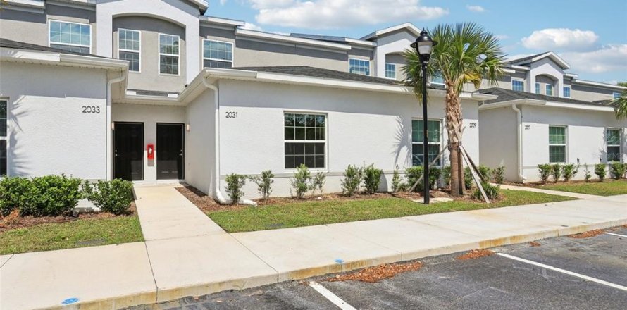 Condominio en Kissimmee, Florida, 4 dormitorios  № 1628693