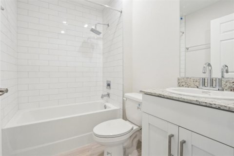 Condominio en venta en Kissimmee, Florida, 4 dormitorios, 143.81 m2 № 1628693 - foto 12