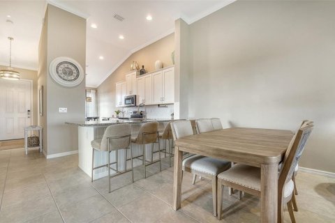 Townhouse in Sarasota, Florida 2 bedrooms, 141.77 sq.m. № 1643226 - photo 25