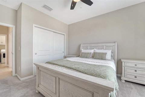 Townhouse in Sarasota, Florida 2 bedrooms, 141.77 sq.m. № 1643226 - photo 11