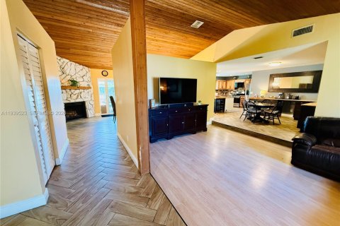 Купить виллу или дом в Дейви, Флорида 4 спальни, 228.17м2, № 1997575 - фото 3