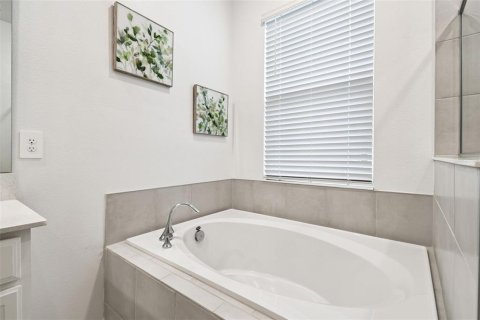 Condo in Davenport, Florida, 3 bedrooms  № 1913481 - photo 25