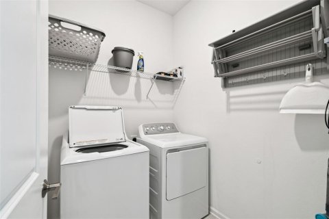 Condo in Davenport, Florida, 3 bedrooms  № 1913481 - photo 17
