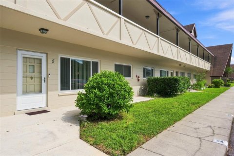 Condo in Clearwater, Florida, 2 bedrooms  № 2325136
