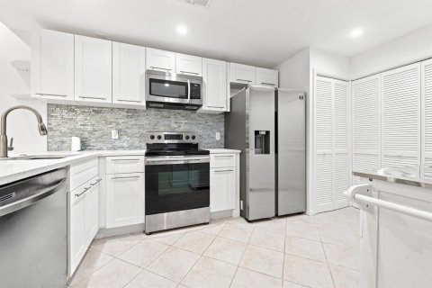 Copropriété à louer à Boca Raton, Floride: 2 chambres, 112.23 m2 № 2300126 - photo 4