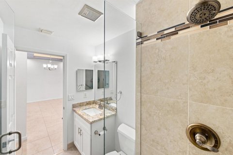 Copropriété à louer à Boca Raton, Floride: 2 chambres, 112.23 m2 № 2300126 - photo 15