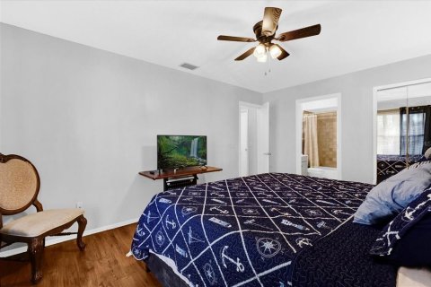 Condo in Sanford, Florida, 2 bedrooms  № 1910199 - photo 14