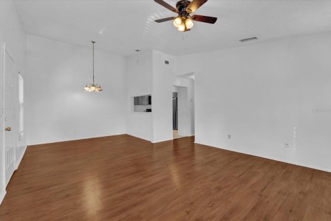 Condo in Sanford, Florida, 2 bedrooms  № 1910199 - photo 26
