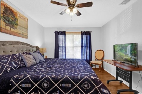 Condo in Sanford, Florida, 2 bedrooms  № 1910199 - photo 12