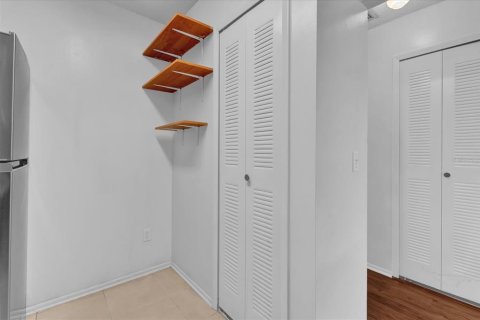 Condo in Sanford, Florida, 2 bedrooms  № 1910199 - photo 19