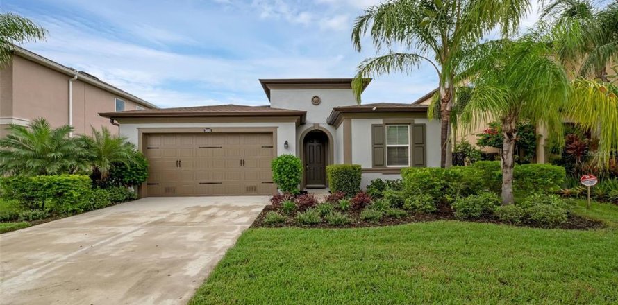 Casa en Wesley Chapel, Florida 3 dormitorios, 216.65 m2 № 1898944