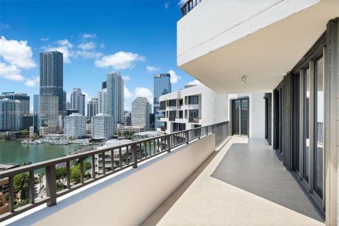 Copropriété à vendre à Miami, Floride: 3 chambres, 284.75 m2 № 1942390 - photo 13