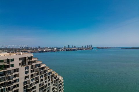 Copropriété à vendre à Miami, Floride: 3 chambres, 284.75 m2 № 1942390 - photo 8