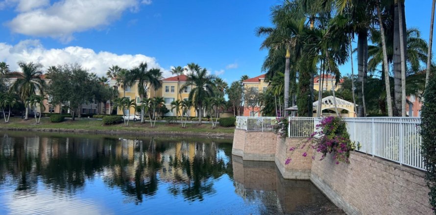 Condominio en Palm Beach Gardens, Florida, 3 dormitorios № 1160280