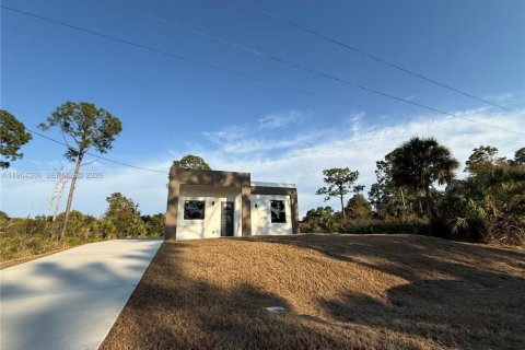 Дом в Лихай-Эйкерс, Флорида 2 спальни № 2025912