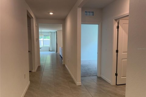 Villa ou maison à louer à San Antonio, Floride: 3 chambres, 157 m2 № 2093639 - photo 2