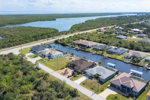 Casa en venta en Port Charlotte, Florida, 3 dormitorios, 189.15 m2 № 1521112 - foto 6