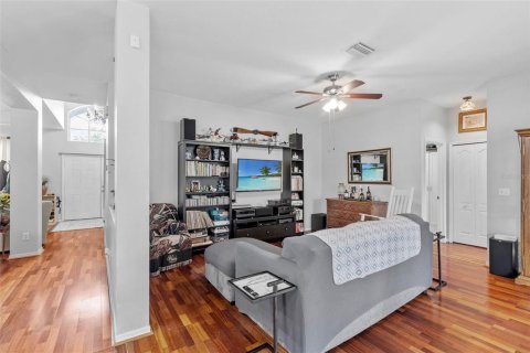 Villa ou maison à vendre à Tampa, Floride: 4 chambres, 223.99 m2 № 1912548 - photo 16