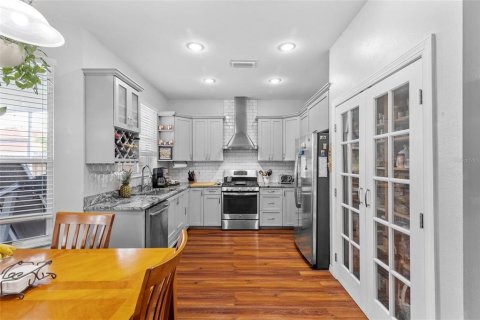 Villa ou maison à vendre à Tampa, Floride: 4 chambres, 223.99 m2 № 1912548 - photo 3