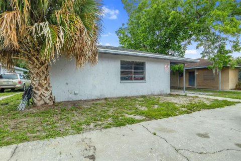 Propiedad comercial en Lakeland, Florida 4 dormitorios, 154.59 m2 № 2108411