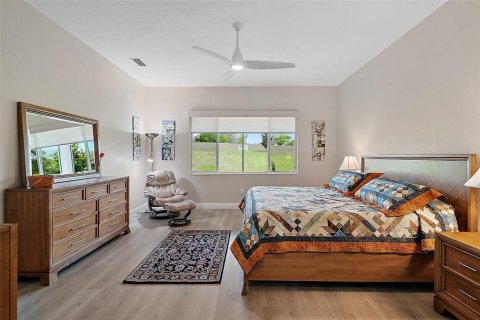 Casa en venta en Lady Lake, Florida, 3 dormitorios, 250.46 m2 № 1629817 - foto 17