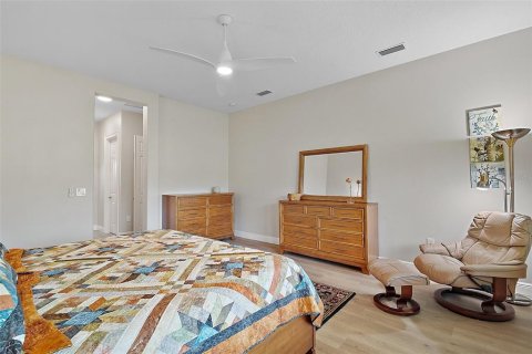 Casa en venta en Lady Lake, Florida, 3 dormitorios, 250.46 m2 № 1629817 - foto 18
