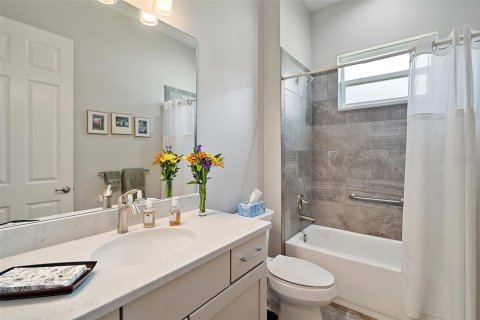 Casa en venta en Lady Lake, Florida, 3 dormitorios, 250.46 m2 № 1629817 - foto 16