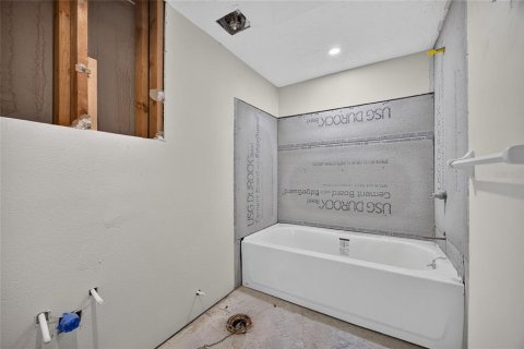 Купить кондоминиум в Венеция, Флорида 7 комнат, 89м2, № 2421791 - фото 22