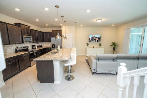 Townhouse in Clermont, Florida 5 bedrooms, 211.91 sq.m. № 1784971 - photo 13