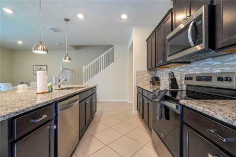 Townhouse in Clermont, Florida 5 bedrooms, 211.91 sq.m. № 1784971 - photo 29