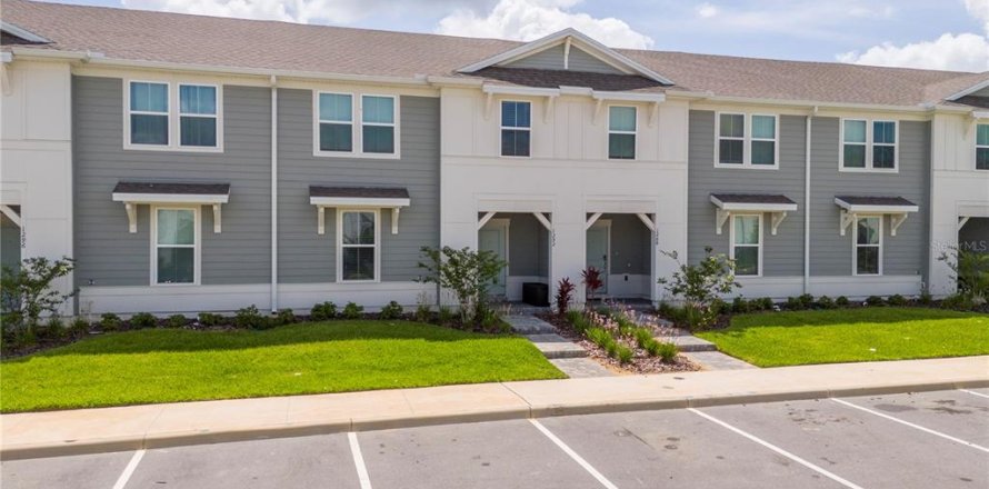 Townhouse in Clermont, Florida 5 bedrooms, 211.91 sq.m. № 1784971