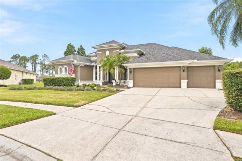 Villa ou maison à vendre à Land O' Lakes, Floride: 4 chambres, 323.86 m2 № 2201269 - photo 4