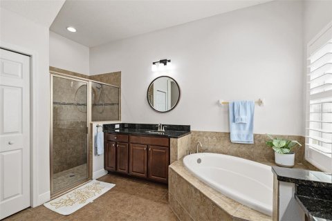 House in Fish Hawk, Florida 4 bedrooms, 298.49 sq.m. № 1869202 - photo 19