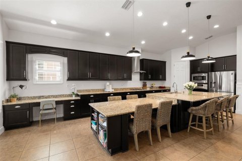House in Fish Hawk, Florida 4 bedrooms, 298.49 sq.m. № 1869202 - photo 13