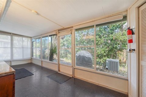 Condo in Sarasota, Florida, 2 bedrooms  № 1432161 - photo 15