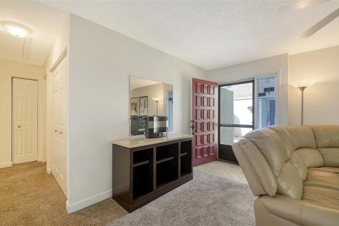 Condo in Sarasota, Florida, 2 bedrooms  № 1432161 - photo 4