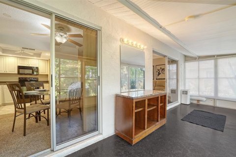 Condo in Sarasota, Florida, 2 bedrooms  № 1432161 - photo 14