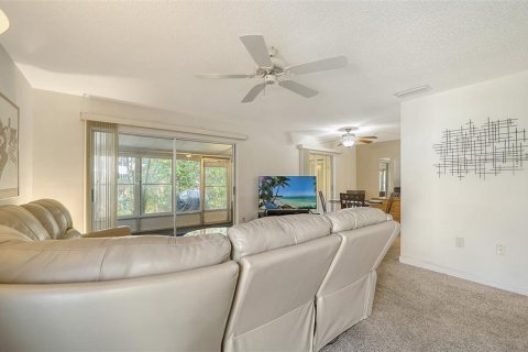 Condo in Sarasota, Florida, 2 bedrooms  № 1432161 - photo 6