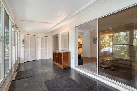 Condo in Sarasota, Florida, 2 bedrooms  № 1432161 - photo 17